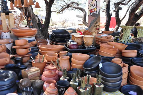 Venda de artesanato nas ruínas de Quilmes, próximo à Cafayate - Argentina